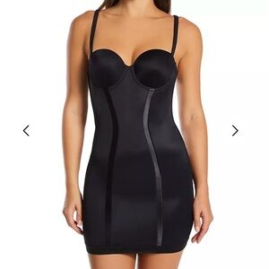 Maidenform 34C Easy-Up Strapless Full Slip Shape Wear NWOT